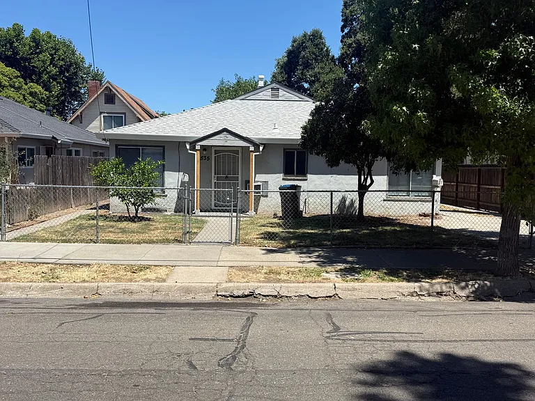 535 W Rose St — Photo 2