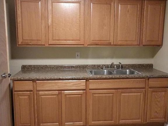 1411 Norvell Kitchen (8 1/2 x 10)