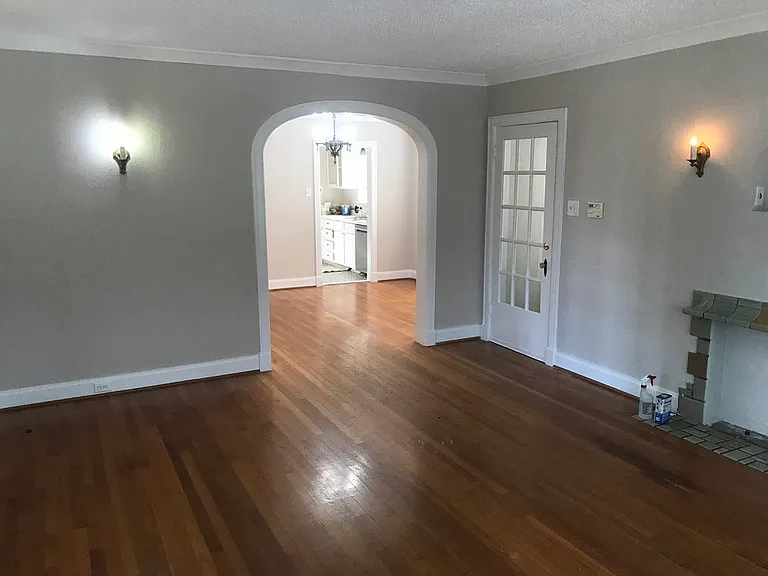 6012 La Vista Dr — Photo 2