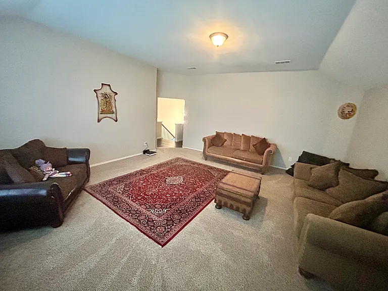 6400 Sidney Ln — Photo 9
