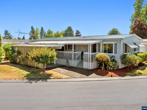 1999 Jansen Way Unit 43, Woodburn, OR 97071