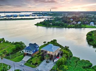 1015 Todville Rd, Seabrook, TX 77586