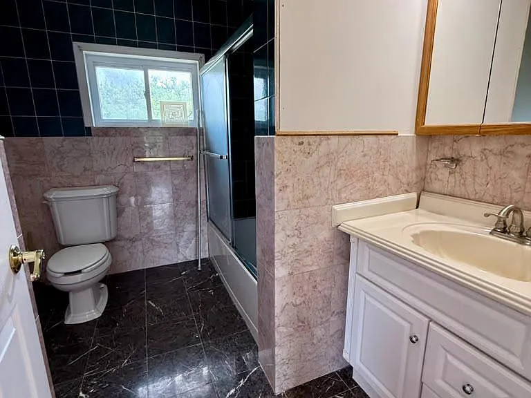 3001 Preston Ave — Photo 14