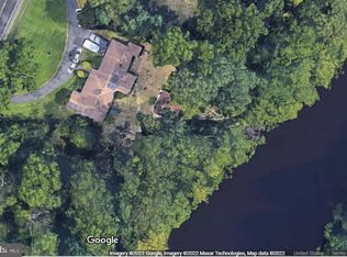 15 Taunton Rd, Medford, NJ 08055