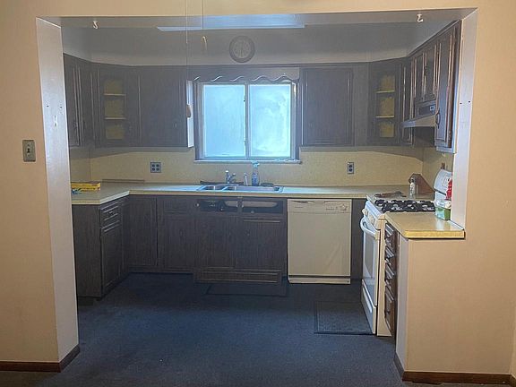 3rd image of 103 McKean St