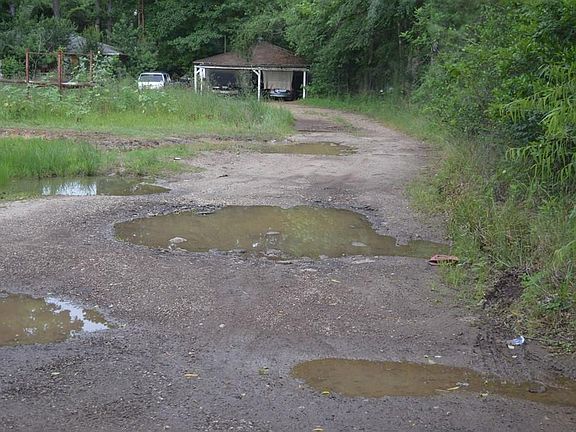 4th image of 16787 Fm 1485 Rd