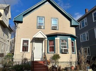 75 Dora St, Providence, RI 02909