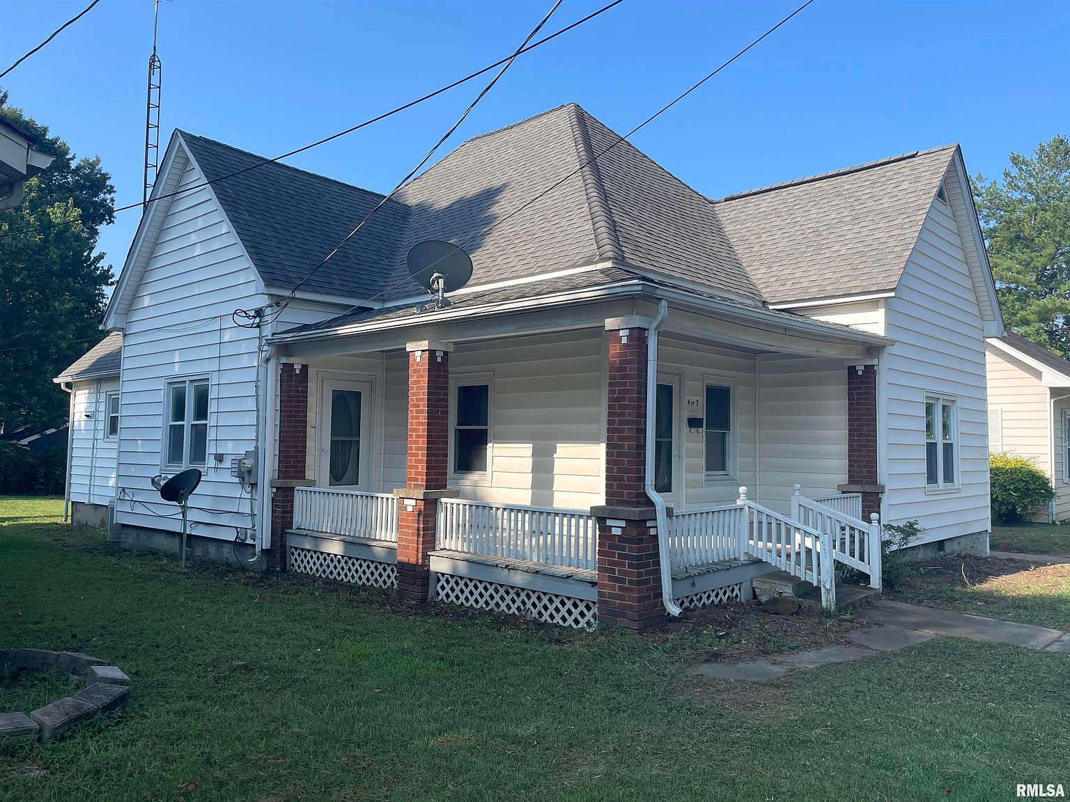 403 E 9th St, Johnston City, IL 62951 Zillow