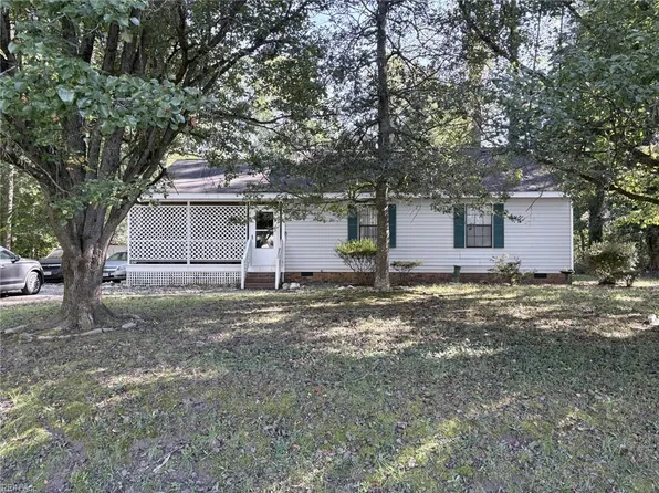 110 Woodside Dr, Williamsburg, VA 23185