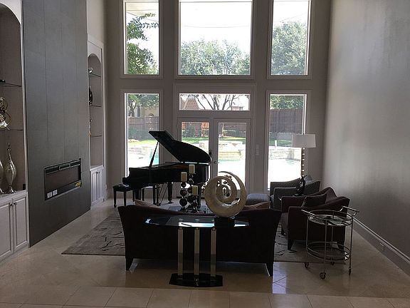 3rd image of 5213 Creekpoint Dr