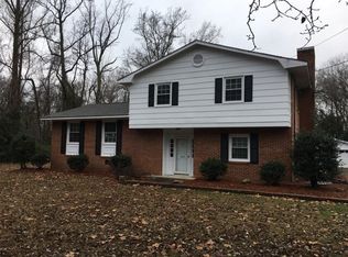 605 Turnpike Rd, Laurinburg, NC 28352