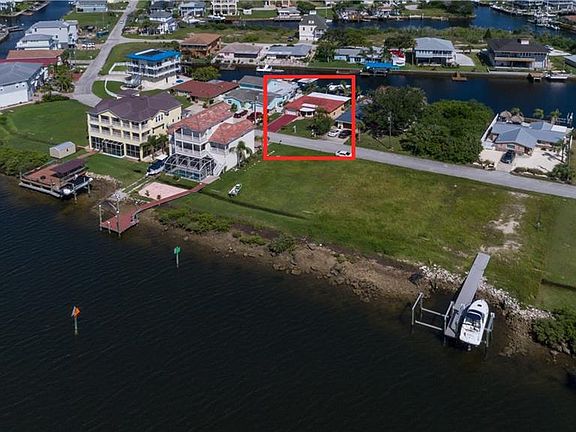 3rd image of 6224 Lonnie Lee Ln