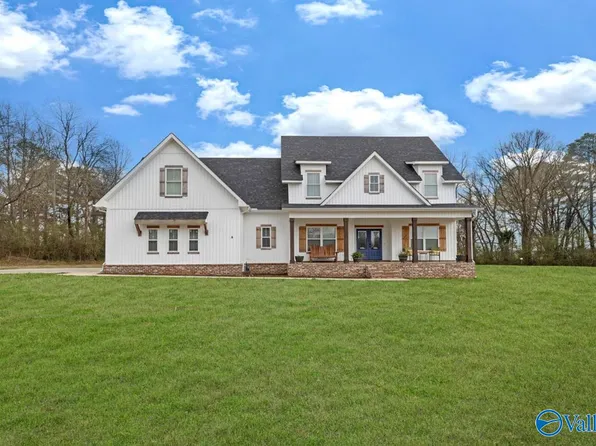 11078 Douglas Dr, Athens, AL 35611