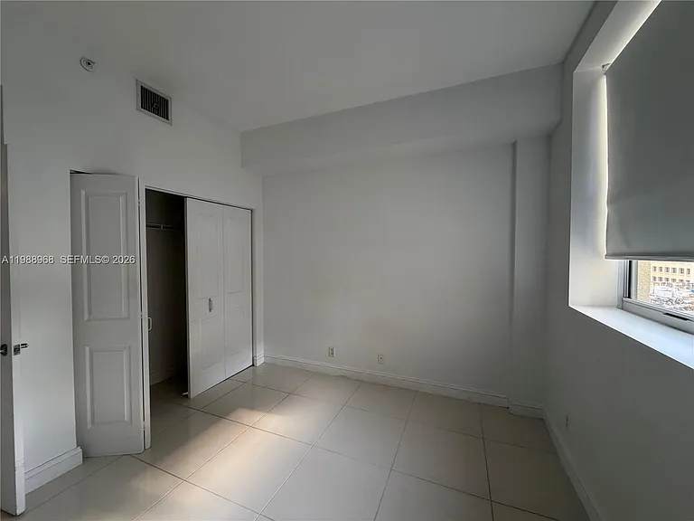 111 E Flagler St #606 — Photo 7