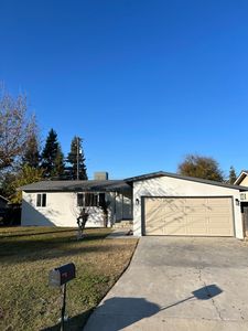 614 N View Street, Visalia, CA, 93292