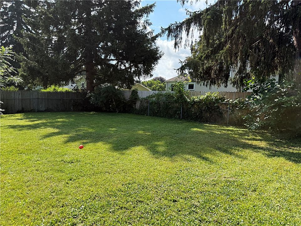 2nd image of 297 Waldorf Ave