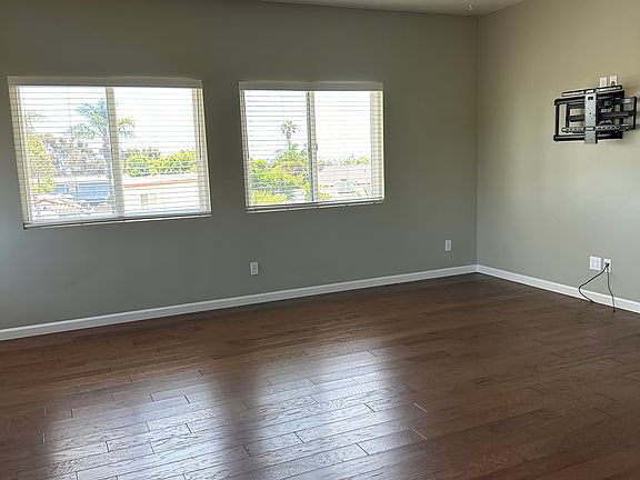 Open, airy, light and bright living space with 9' ceilings.