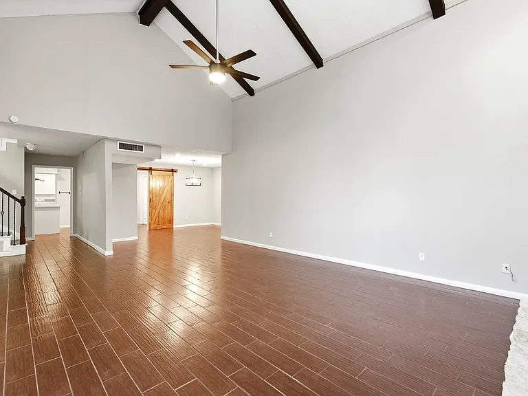 6307 Jadecrest Dr — Photo 10