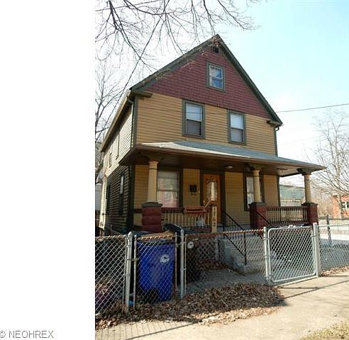 1st image of 1762 W 54th St