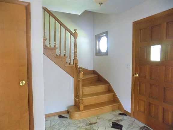 2nd image of 797 Euclid Ct