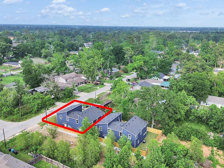 8102 Crestview Dr #B — Photo 30