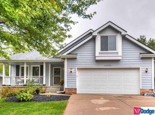 16906 M Cir, Omaha, NE 68135