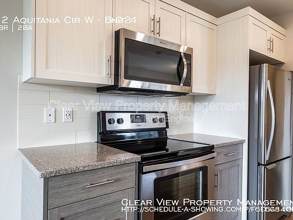 3rd image of 90 Aquitania Cir W #6