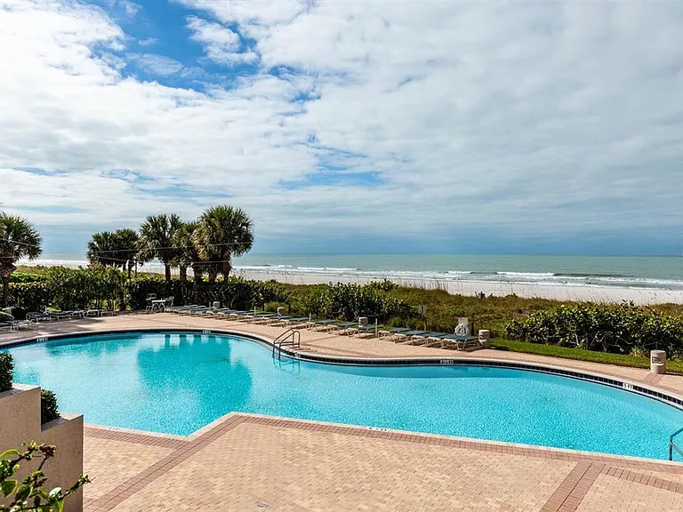 1560 Gulf Blvd #1605 — Photo 47