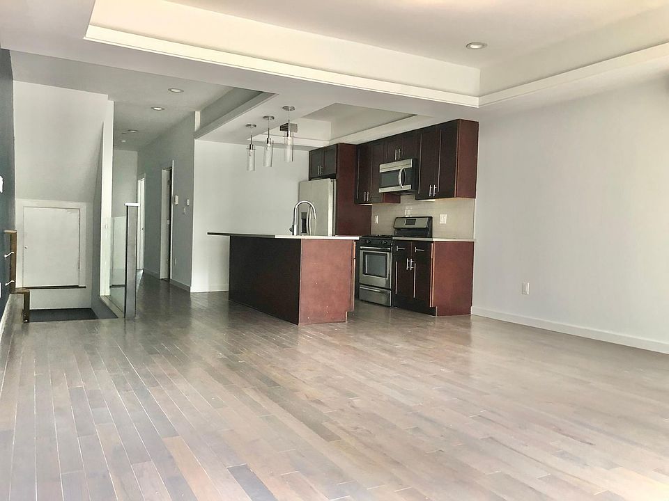 1st image of 1334 N 7th St #1E