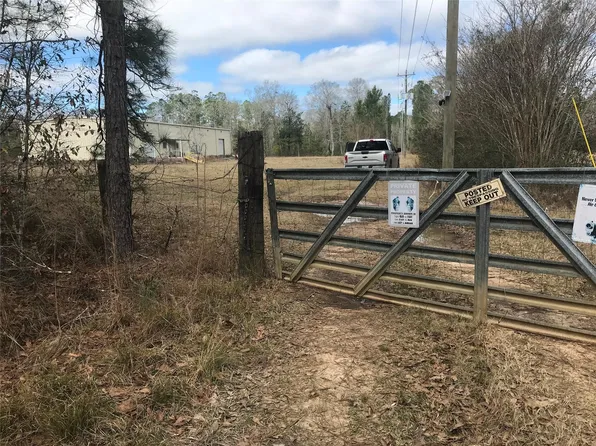 331 Hollywood St, Livingston, TX 77351