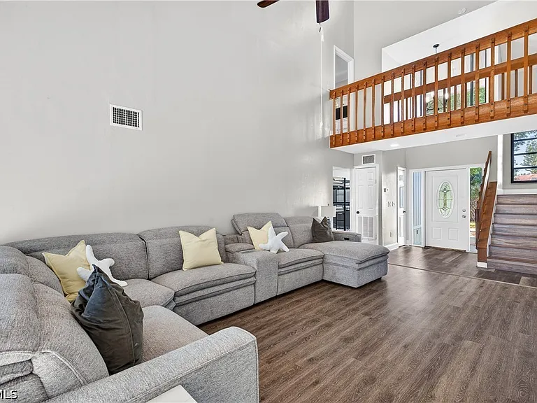1576 Beechwood Trl — Photo 6