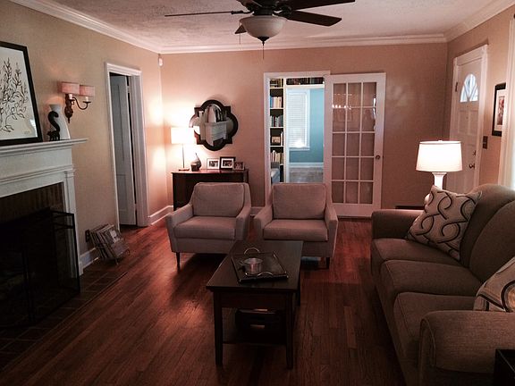 3rd image of 203 E Cranford Ave
