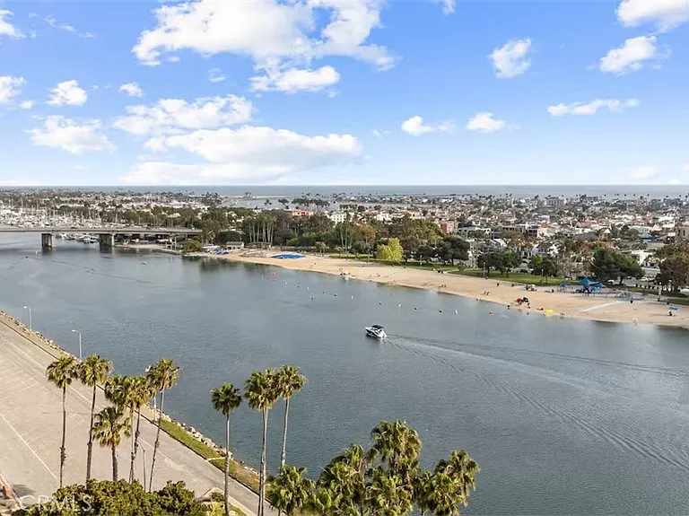 5327 Marina Pacifica Dr #KEY19 — Photo 63