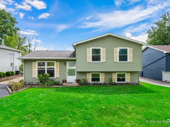 101 Bridgewood Dr, Antioch, IL 60002