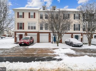 8103 Rainwater Cir, Manassas, VA 20111