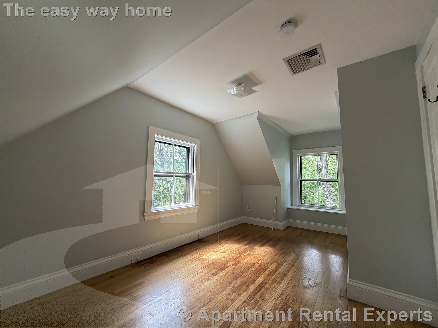 2 bed, 1200 sqft, $4,000 — Photo 4