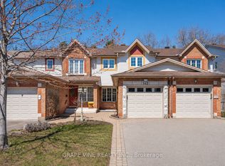 142 College Cir, Ottawa, ON K1K4S1