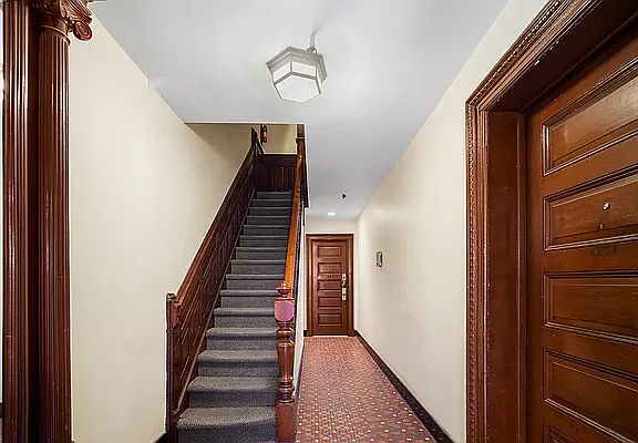 2nd image of 300 Garfield Pl APT 2