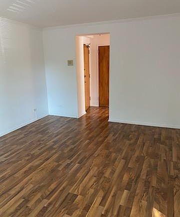 4th image of 2610 W Berwyn Ave #211