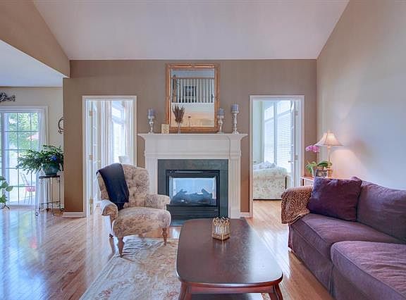 4th image of 1253 Lindenwood Ln
