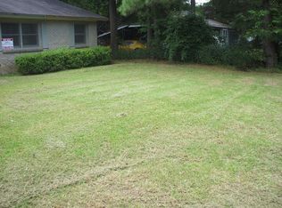 1332 S Saint Marys Cir, Greenville, MS 38703