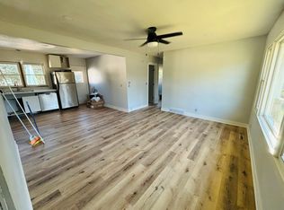 402 SE 11th St, Ankeny, IA 50021