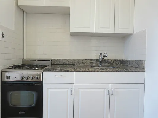 Rented by Keller Williams NYC | media 17