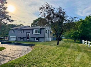 128 Mallego Rd, Barrington, NH 03825