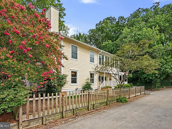 5th image of 7 Riverview Rd