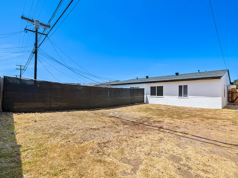 767 Woodlawn Ave #B — Photo 22