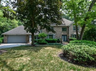 7003 Applewood Dr, Madison, WI 53719
