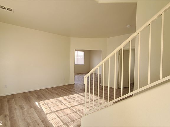 4th image of 281 Ventana Heights St