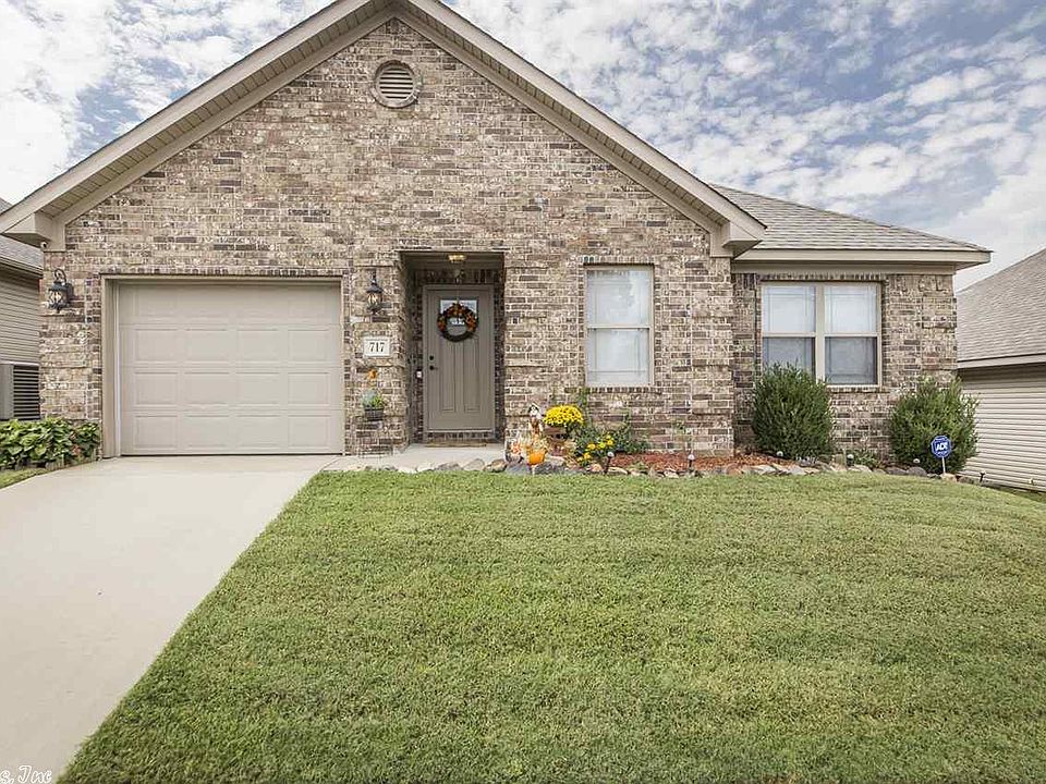 1st image of 717 Mimosa Ct
