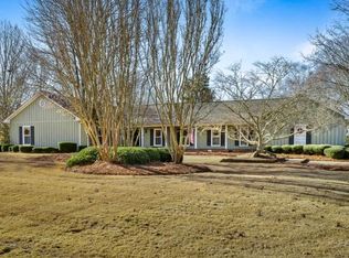 105 Cedar Lake Ct, Greenwood, SC 29649